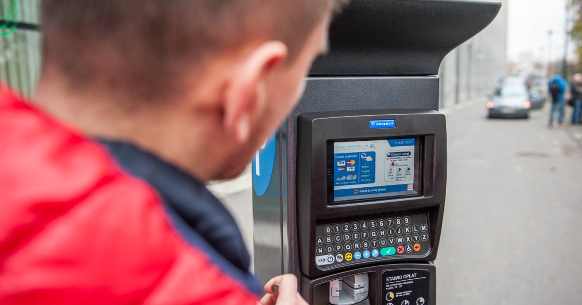 Używane parkomaty z Warszawy trafią do Krakowa. Od sierpnia zmiany w opłatach