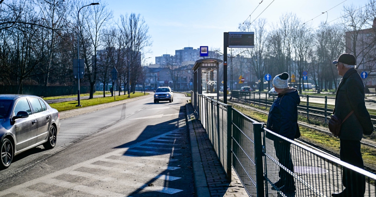 Na ul. Mikołajczyka wróci ruch dwoma pasami