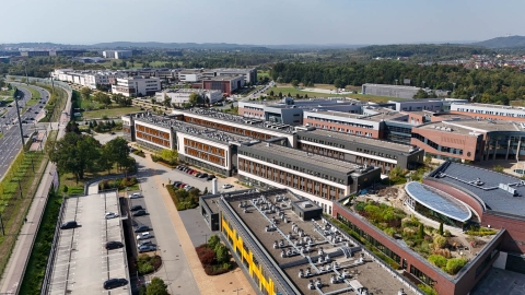 KAMPUS_UJ