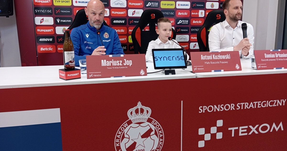 Dzieci przejmują stadion Wisły. Czy „Mały Prezes” porozumie się z Jarosławem Królewskim?