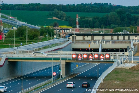 S52 Północna Obwodnica Krakowa, węzeł Zielonki i tunel
