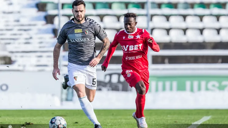 Yaw Yeboah (z prawej)