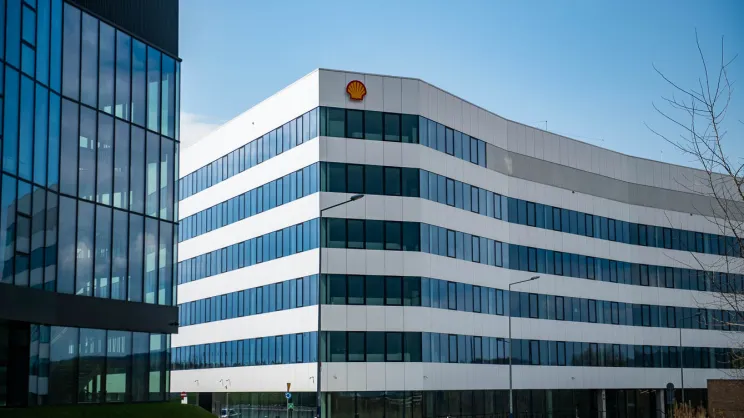 Shell w Krakowie: Koniec ery masówki. Eksperci zamiast tysięcy ...