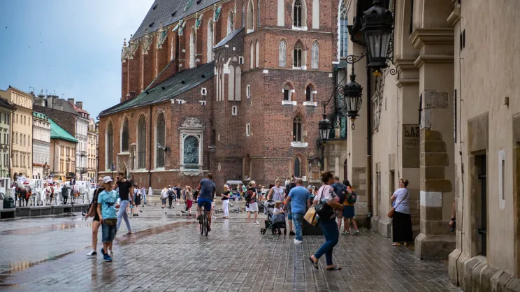 Turyści, zdjęcie ilustracyjne