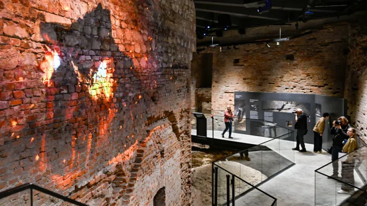 Nowa przestrzeń do zwiedzania na Wzgórzu Wawelskim - Międzymurze