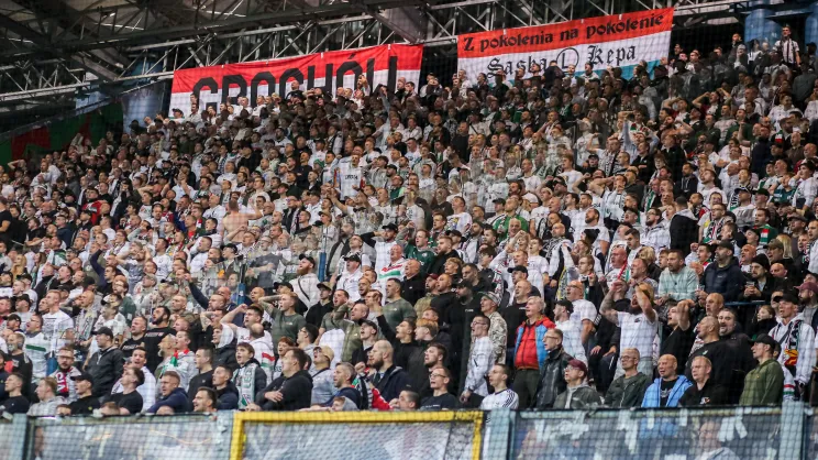 Kibice Legii na stadionie Wisły. Mecz Szachtar Donieck - Legia Warszawa
