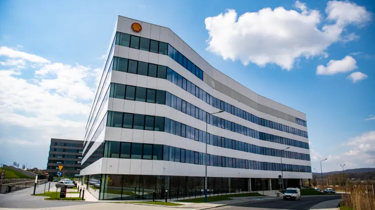 Shell w Dot Park