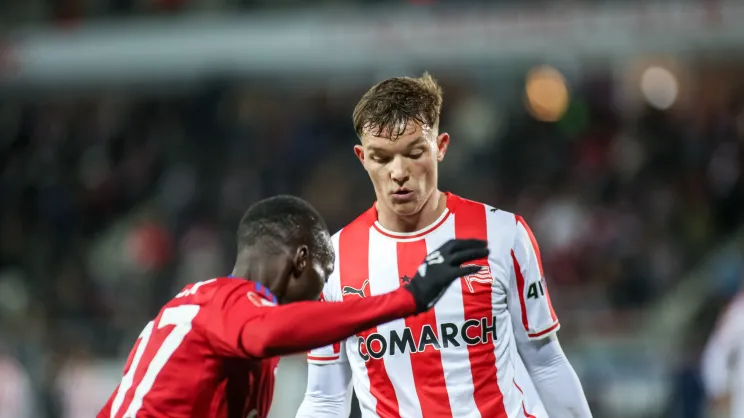 Mecz Cracovia - Raków Częstochowa. Po prawej Mauro Perković