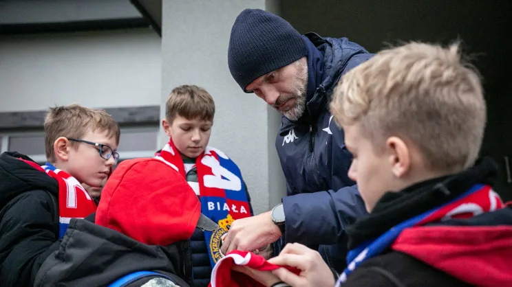 Myślenice. Mariusz Jop rozdaje autografy