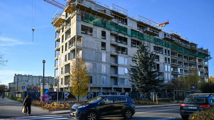 Budowa Monumentu, listopad 2025
