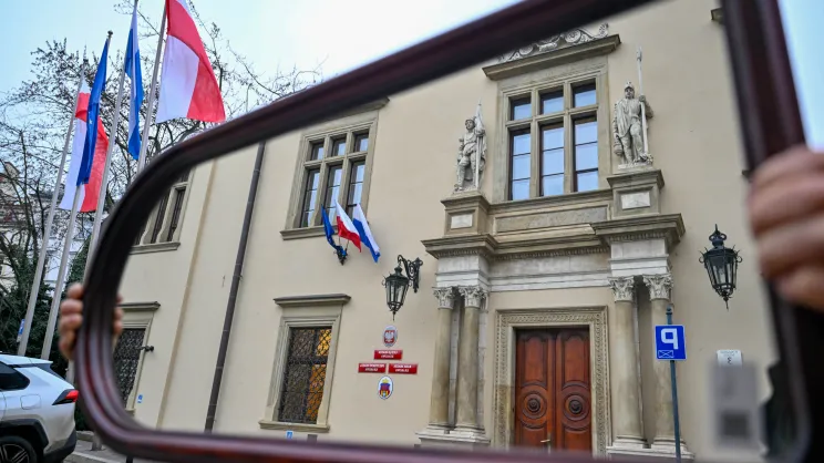 Urząd Miasta Krakowa w lustrze