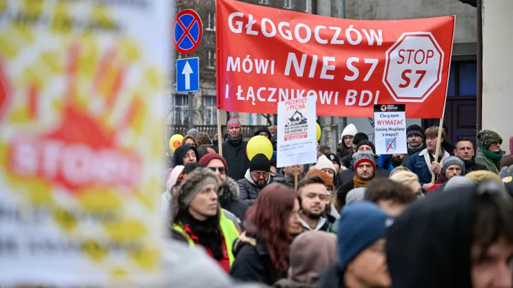 Protest pod siedzibą GDDKiA przeciwko budowie S7 na południu Krakowa
