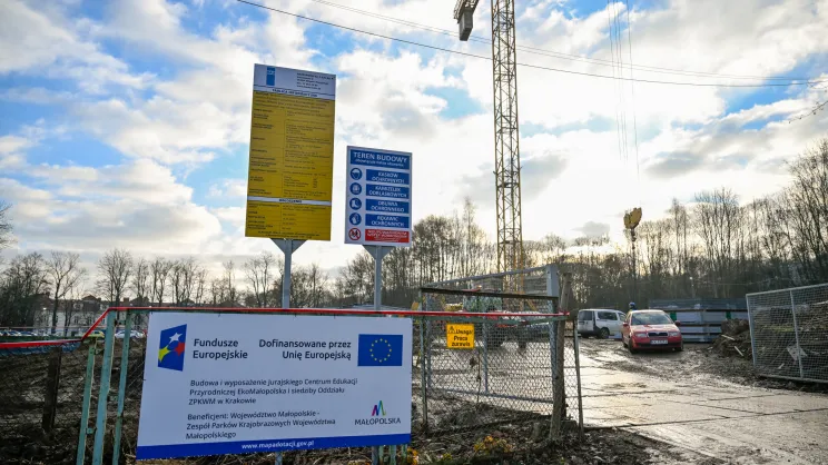Budowa Jurajskiego Centrum Edukacji Przyrodniczej na Modrzewiowej