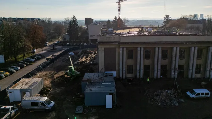 Remont dawnego kina Światowid