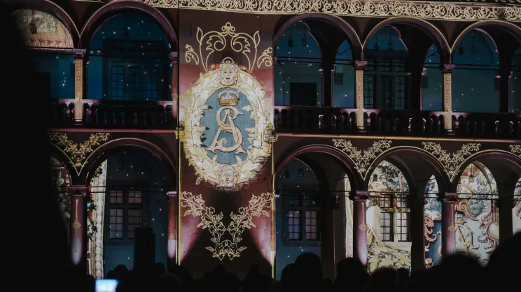 Wieczorne spektakle świetlne na Wawelu - powrót magicznych historycznych iluminacji.