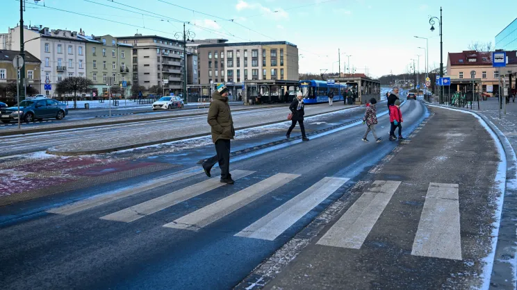Nowe przejscie dla pieszych na pl. Bohaterów Gertta