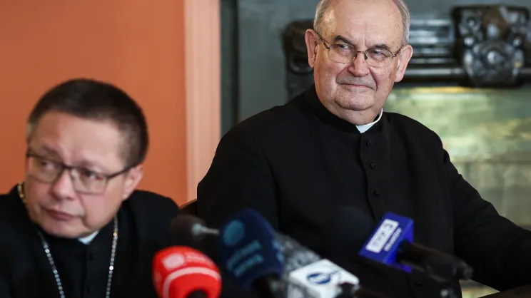 Po prawej ks. dr Stanisław Mieszczak SCJ 