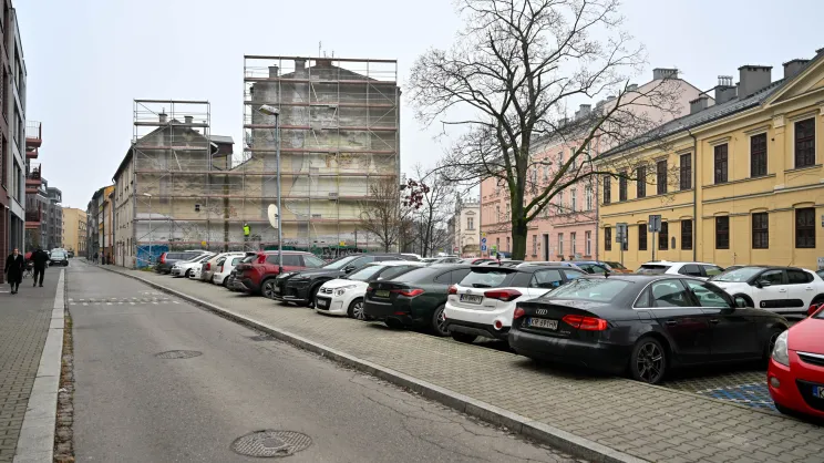 Parking przy ulicy Piwnej