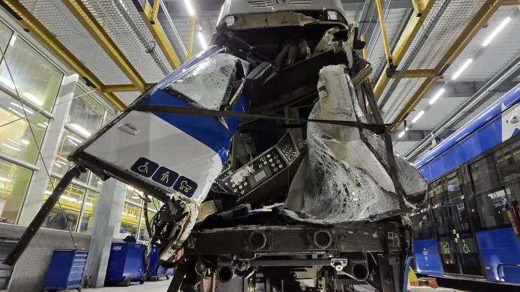 Wagon N8, który uczestniczył w zderzeniu tramwajów w Krakowie