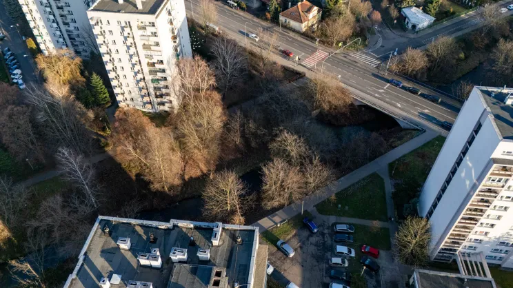 Tereny wzdłuż rzeki Białuchy na odcinku od ul. Olszyny do ul. Norwida