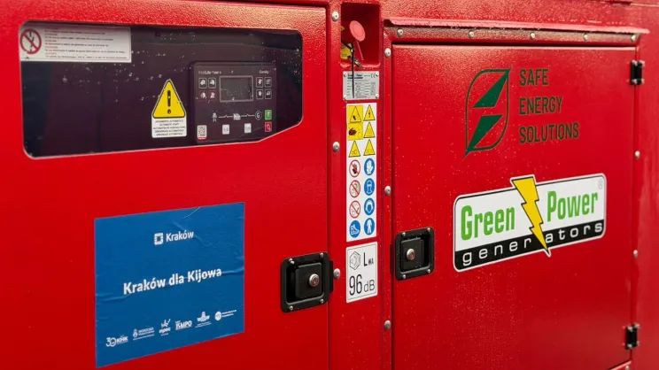 Przekazanie generatorów mocy dla Kijowa