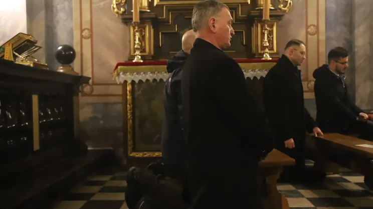 Droga Krzyżowa w intencji Osób Skrzywdzonych 