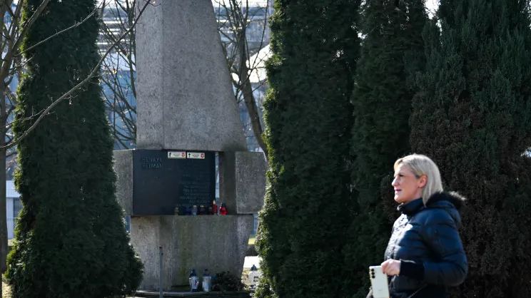 Obelisk upamiętniający Henryka Reymana
