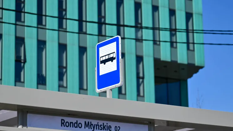 Wiata przystankowa na rondzie Młyńskim