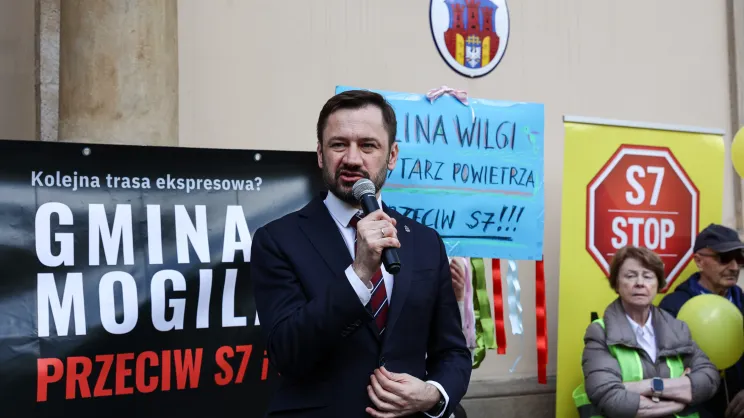 Protest przeciwko budowie trasy S7
