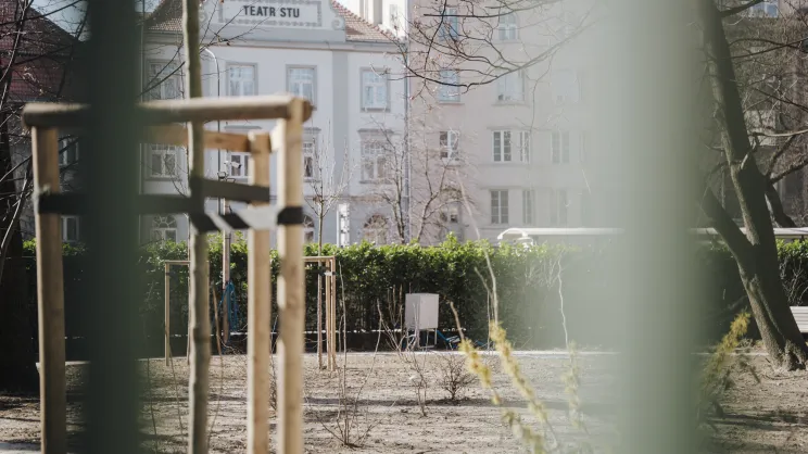 Wyremontowana Kossakówka i zmieniająca się przestrzeń wokół niej