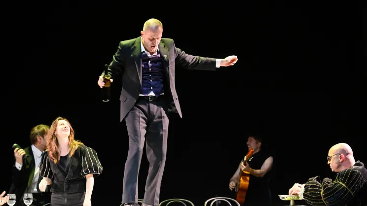 Spektakl „Burza” w teatrze Bagatela