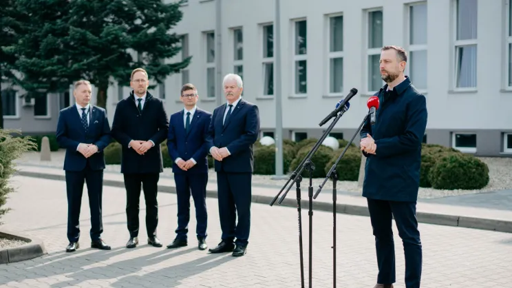 Wizyta wicepremiera Władysława Kosiniaka-Kamysza w Tarnowskich Zakładach Mechanicznych