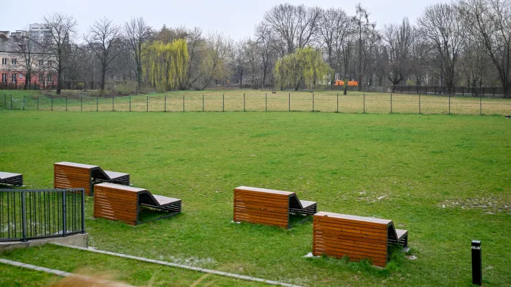 Teren przy ul. Eisenberga, na którym miała ruszyć budowa basenu