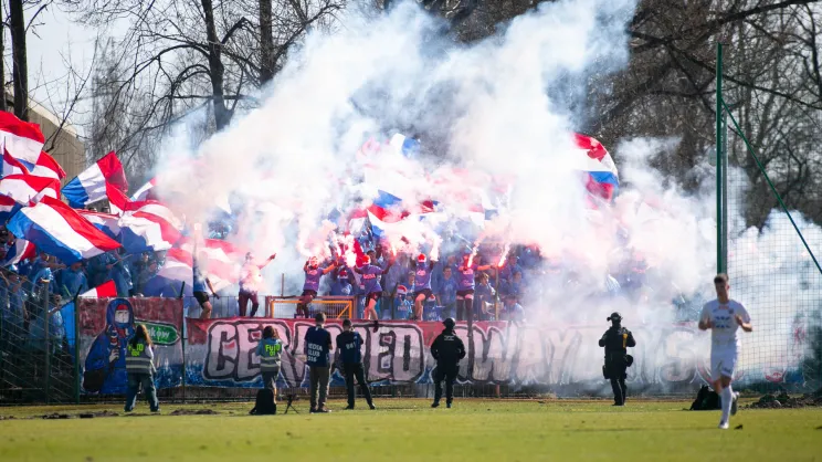Oprawa kibiców Podbeskidzia w meczu z Hutnikiem