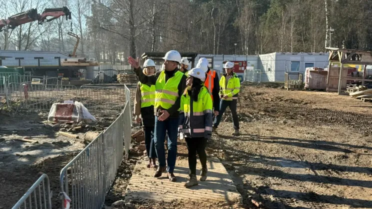 Marszałek Smółka wizytuje plac budowy 