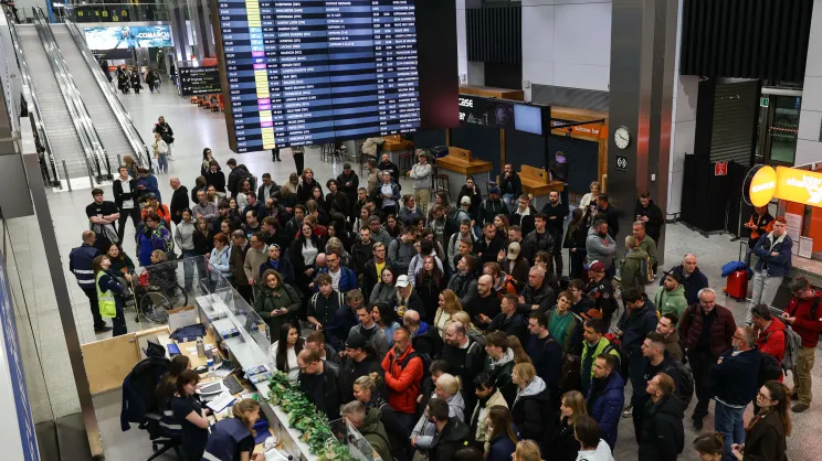Testy tymczasowej poczekalni przedodlotowej Pre-Boarding Zone w Kraków Airport