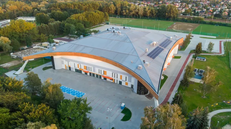 Hala Jaskółka w Mościcach