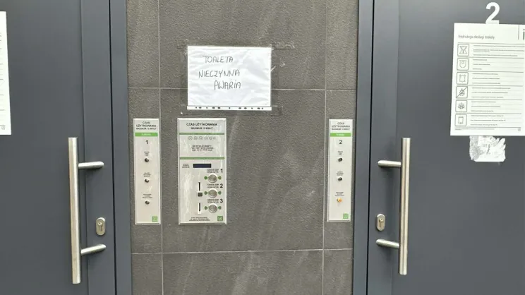 Nieczynna toaleta w Tarnowie