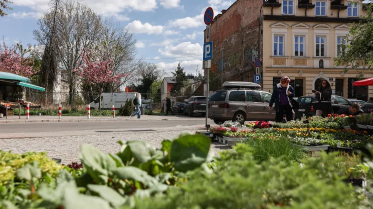Działka przy Rynku Dębnickim 3