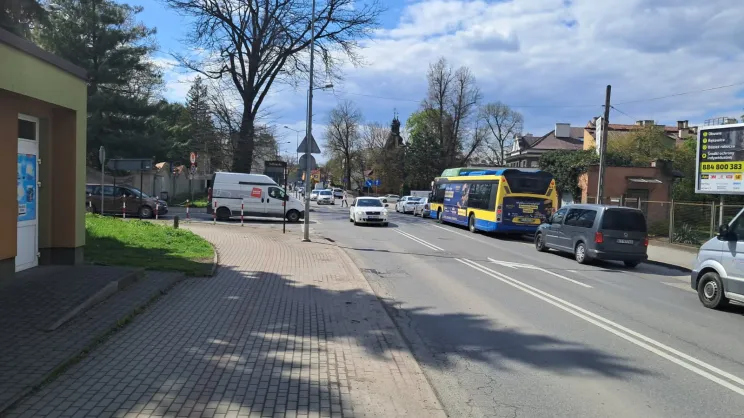 Ulica Panny Anny w godzinach popołudniowego szczytu