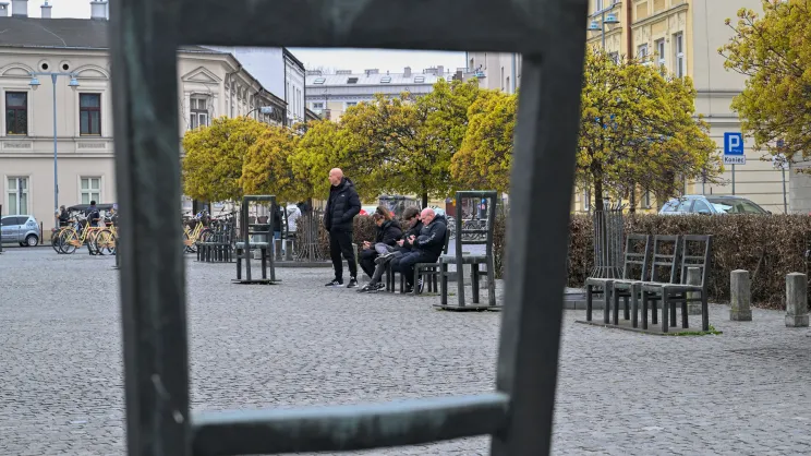 Modernizacja i nasadzenia na Placu Bohaterów Getta