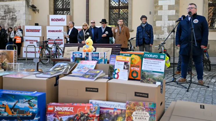 Protest przeciwko zagospodarowaniu terenów na Rybitwach