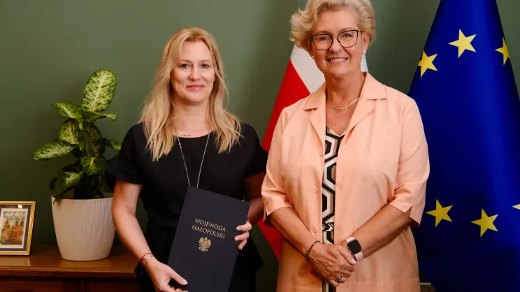 Edyta Kowalska z wicewojewodą Elżbietą Achinger