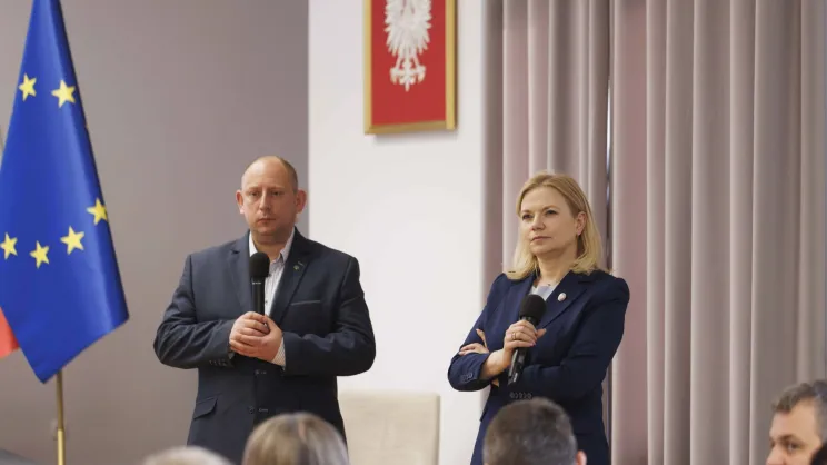 Krzysztof Klęczar i senator KO Monika Piątkowska