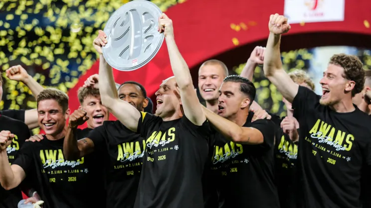 Radość Wieczystej Kraków po awansie do ekstraklasy