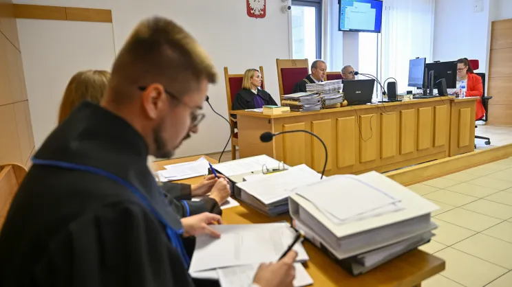 Rozprawa w sprawie referendum