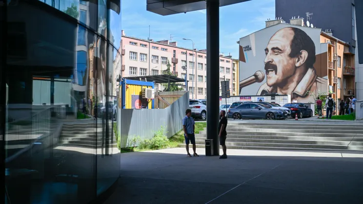 Nowy mural z wizerunkiem Andrzeja Zauchy na ul. Mogilskiej