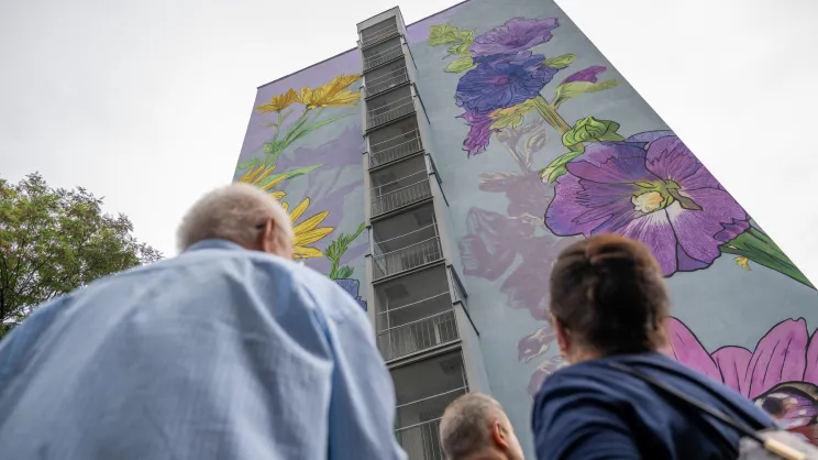 Nowy mural na bloku przy ul. Spółdzielców 13