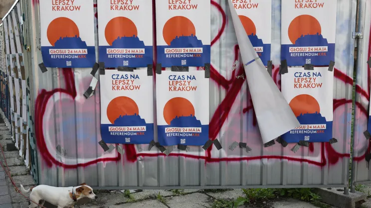 Plakaty referendalne w Krakowie