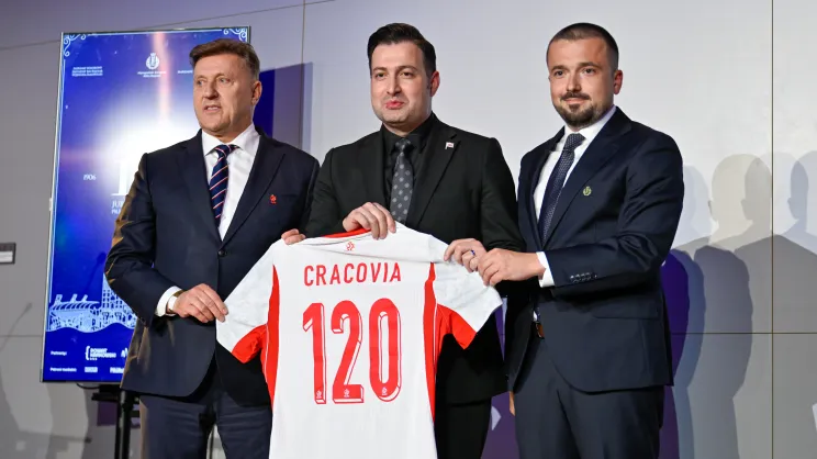 Gala piłkarska MZPN. Od lewej: Cezary Kulesza, Murat Colak, Bartosz Ryt